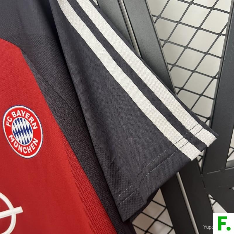 01/02 Bayern Munich Home Retro Jersey - Authentic Vintage Football Shirt