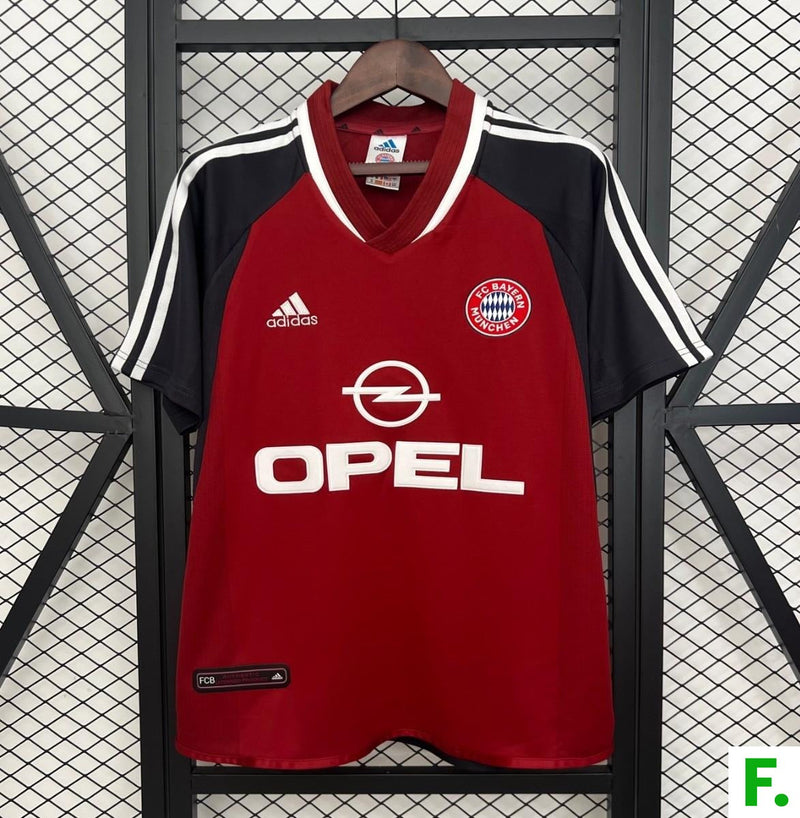 01/02 Bayern Munich Home Retro Jersey - Authentic Vintage Football Shirt