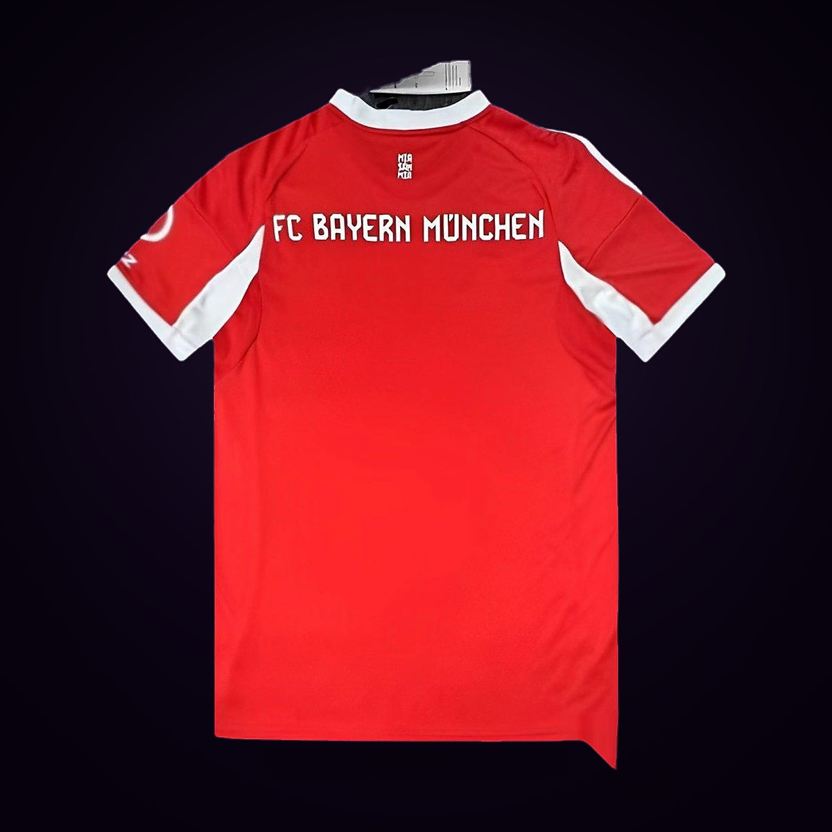 Bayern Munich 2025/26 Home football jersey - side view