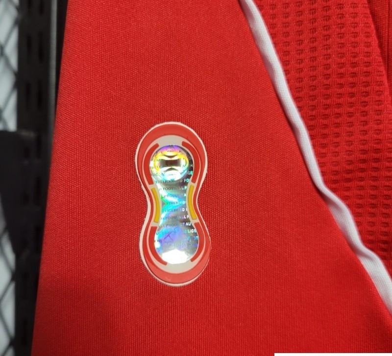 Retro 2006/07 Liverpool Home Jersey