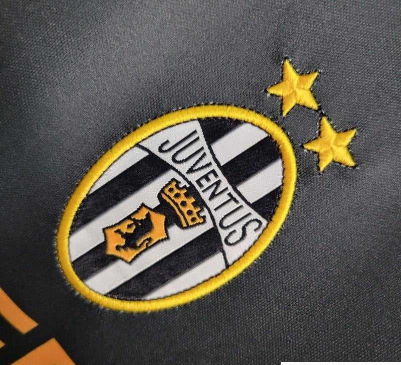 Retro 01-02 Juventus Away Black Jersey