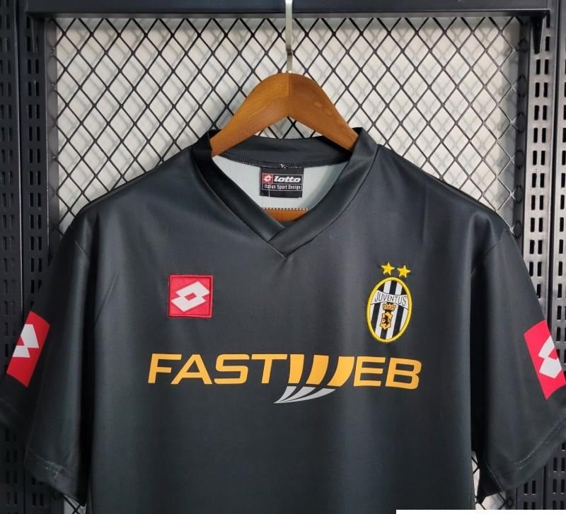 Retro 01-02 Juventus Away Black Jersey